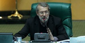 کمیسیون اقتصادی پیگیر وضعیت بازار ارز باشد