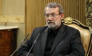 لاریجانی: به جای اختلاف، فضا را آرام کنید