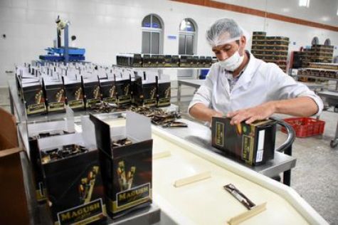 تدبیر دولت برای تحول اقتصادی در مناطق آزاد نیازمند تدوین قوانین راه‌گشا است