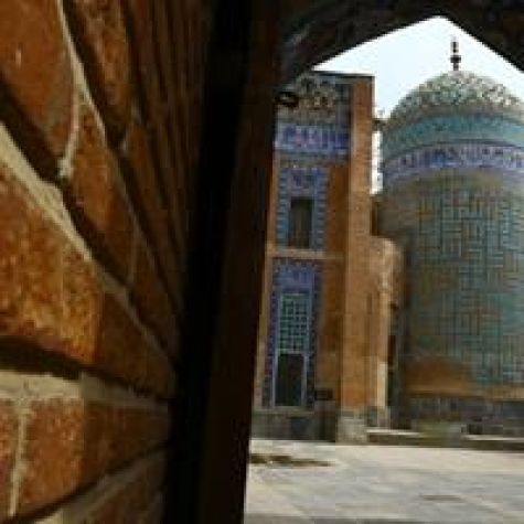 بخشی از تزیینات گچبری بقعه شیخ صفیالدین اردبیلی مرمت شد