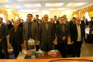 همایش فصلی مدیران بیمه دی برگزار شد