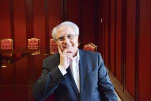 حسین سلیمی: قابلیت جذب منابع ارزی با بسته جدید دولت بالاست