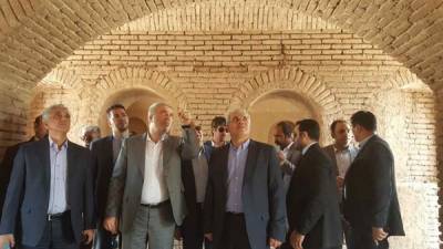 مونسان از بنای تاریخی خانه عامری‌ها در بم بازدید کرد