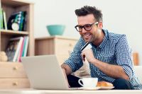 با ۱۰ میلیون تومان کجا سرمایه‌گذاری کنم؟