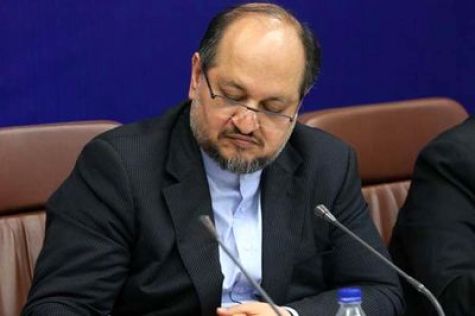 شریعتمداری: بازارهای هدف را برای جذب کالای ایرانی فتح می‌کنیم