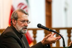 مخالفت لاریجانی با افزایش کارمندان دولت
