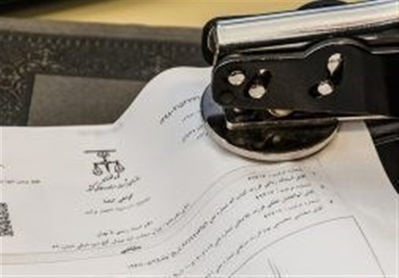 سردفترانی که برگ سبز خودرو را سند رسمی ندانند تعقیب کیفری میشوند!
