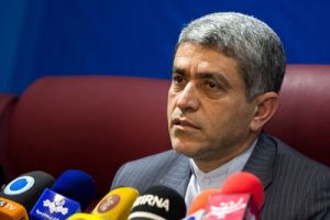 انتقاد وزیر سابق اقتصاد از تصمیمات دولت